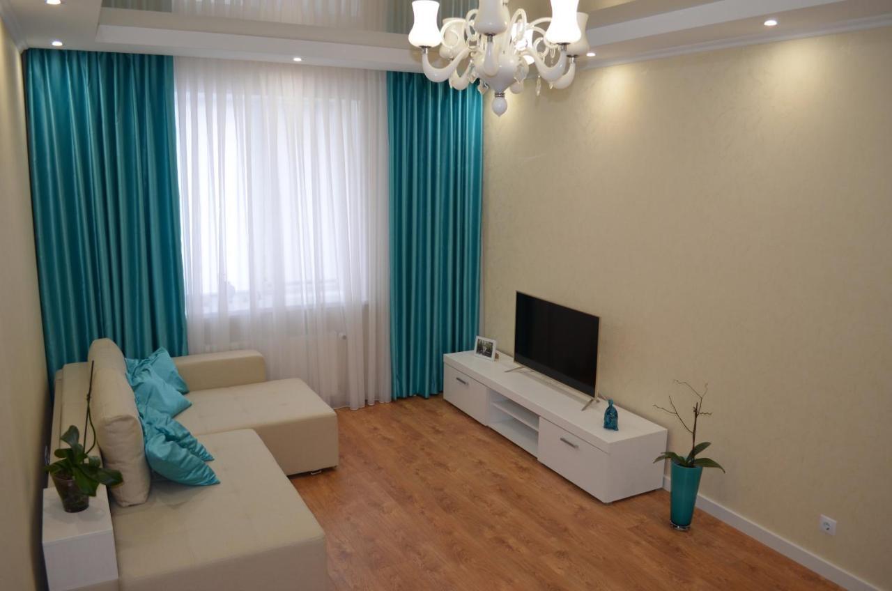 Apartment On Getmana Vigovskogo 49 Riwne Exterior foto